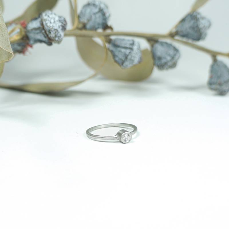 Engagement white gold ring