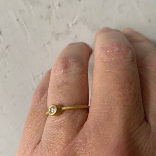 Anillo oro amarillo con diamante Ice