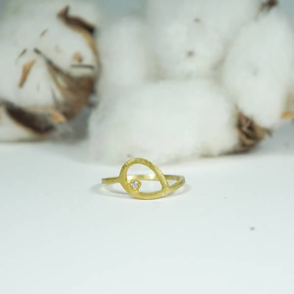Anell or groc i diamant promesa