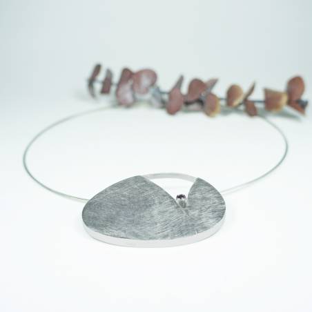 Colgante plata y granate nueva colección