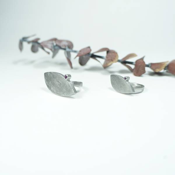 Gemstone silver ring
