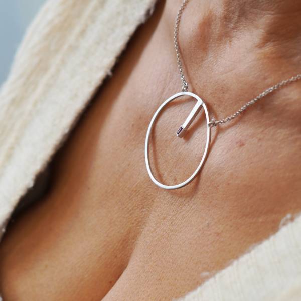 Minimalist design silver necklace