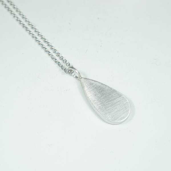 Colgante de plata rodio con piedra natural