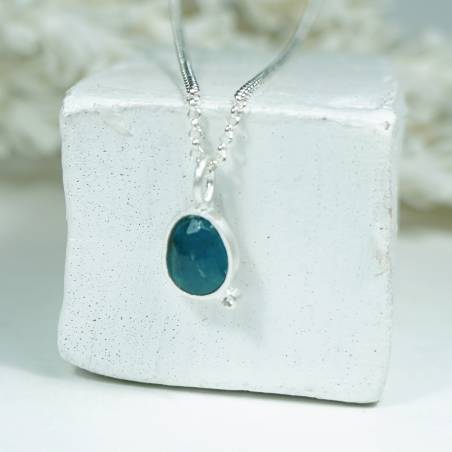 Collar apatito y diamante