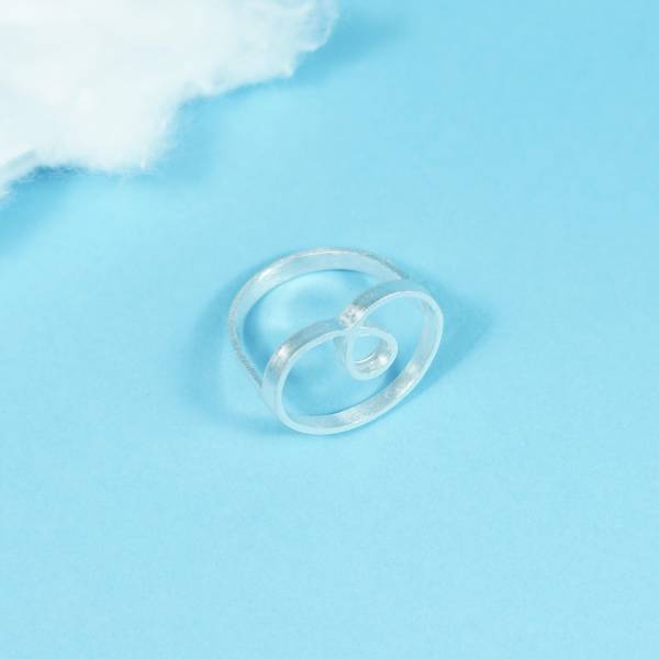 Anillo de plata en forma de nube