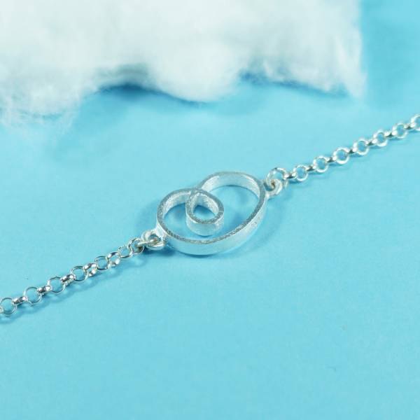Pulsera plata con cadena