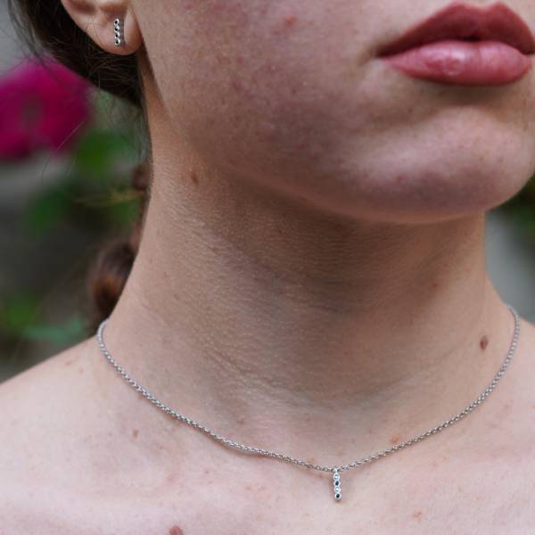 Black diamonds silver necklace