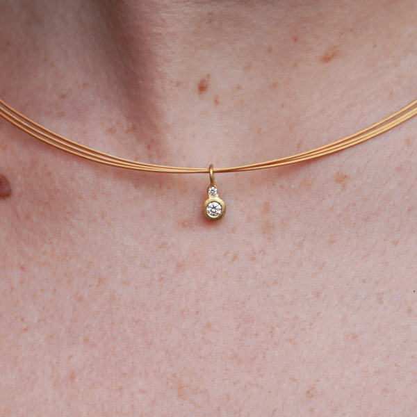 Elegant necklace