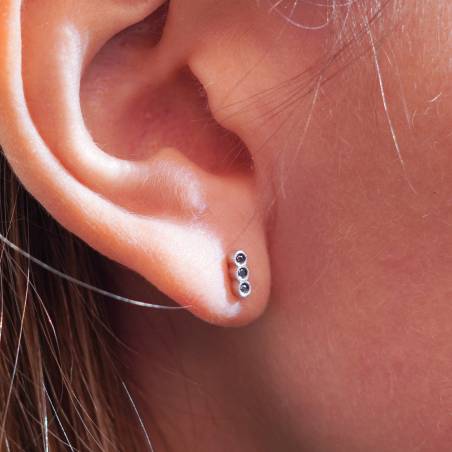 Pendientes pequeños plata y diamante negro