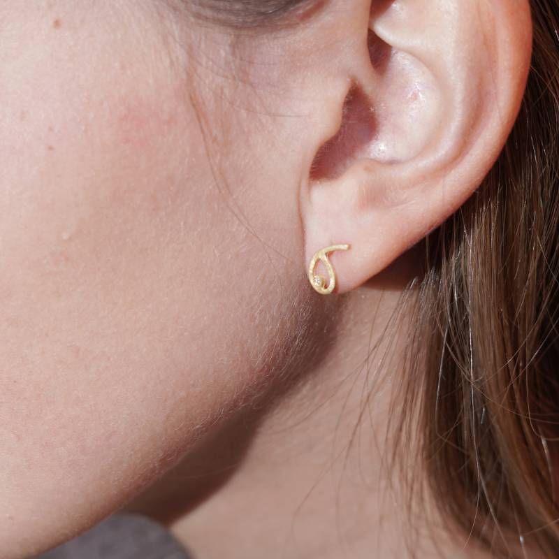 Small 18 kts gold earrings